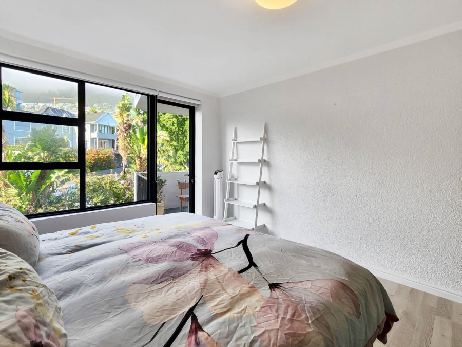 To Let 2 Bedroom Property for Rent in Sea Point Western Cape